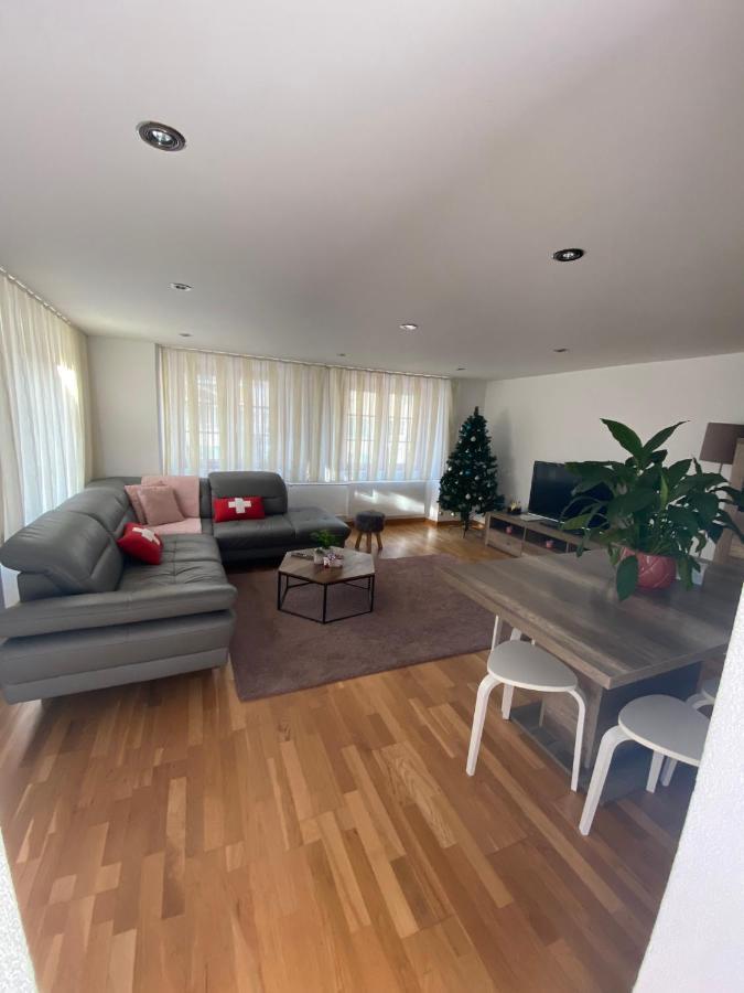 Haus Wiggis Apartment Netstal Екстериор снимка