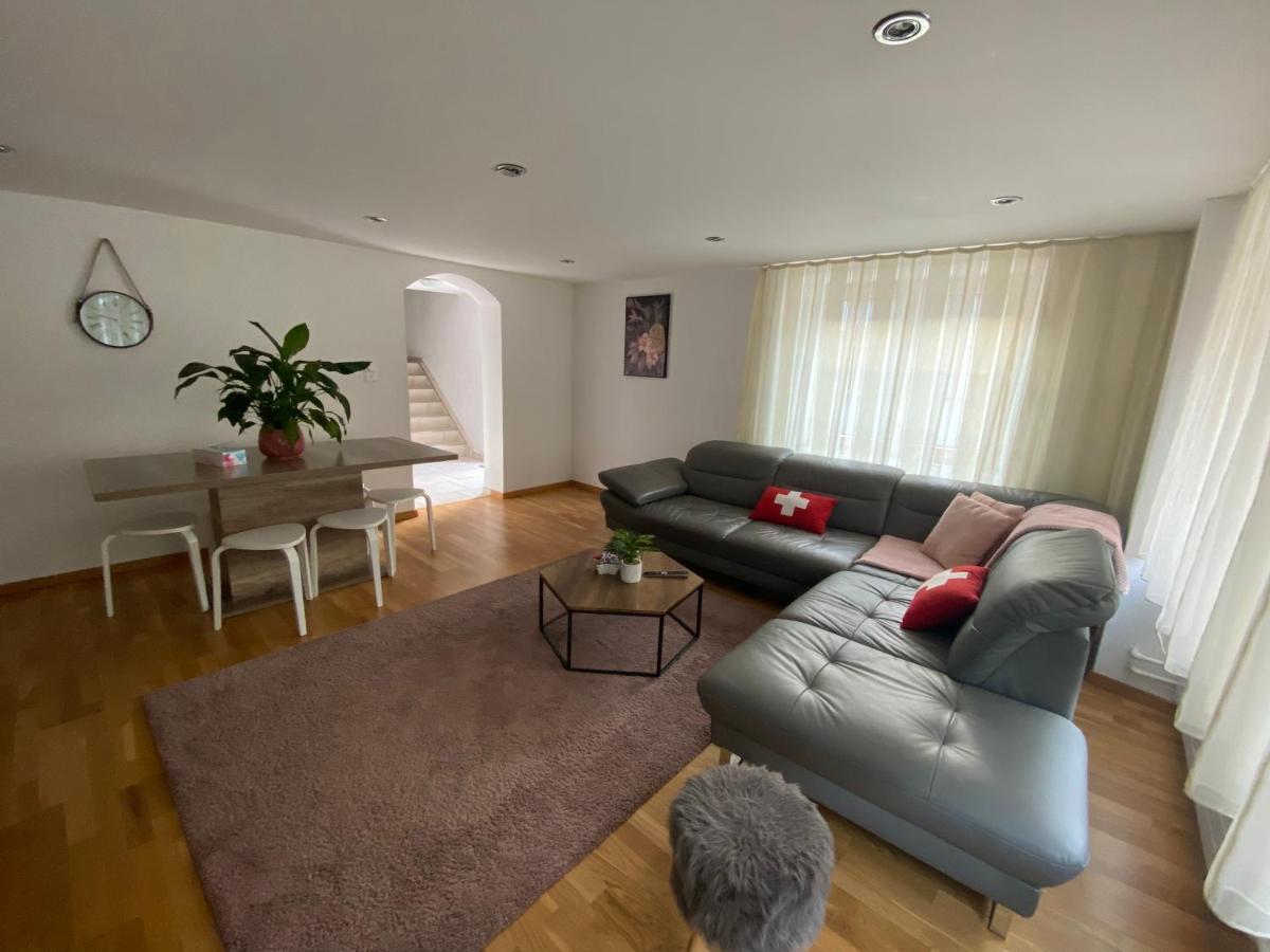 Haus Wiggis Apartment Netstal Екстериор снимка