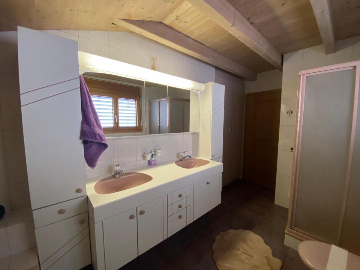 Haus Wiggis Apartment Netstal Екстериор снимка