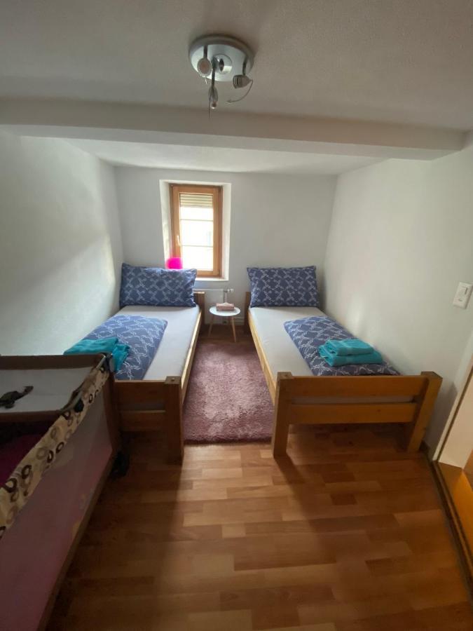 Haus Wiggis Apartment Netstal Екстериор снимка