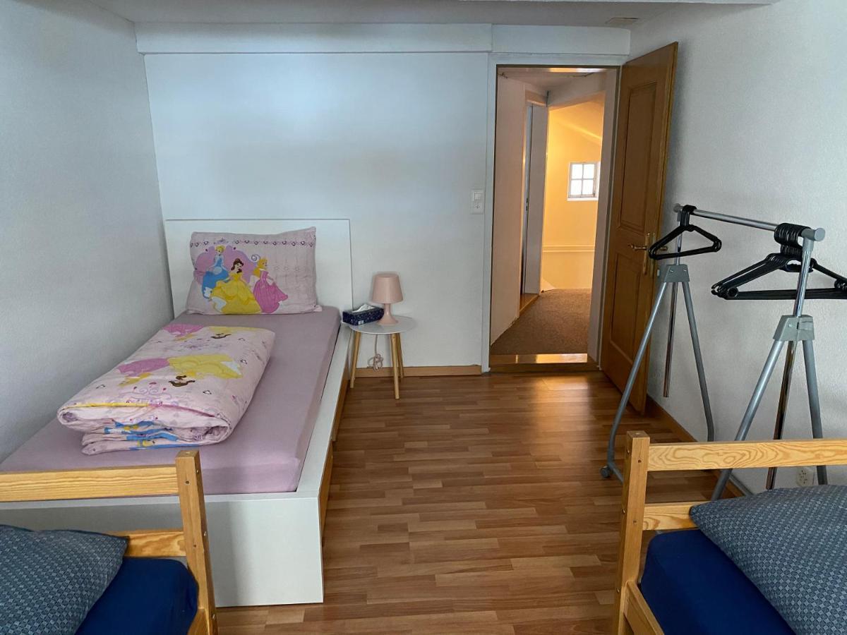 Haus Wiggis Apartment Netstal Екстериор снимка