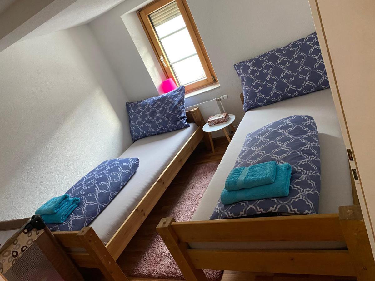 Haus Wiggis Apartment Netstal Екстериор снимка